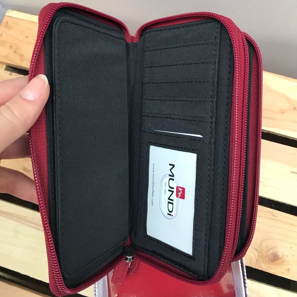 Red Wallet - Picture 3 of 5